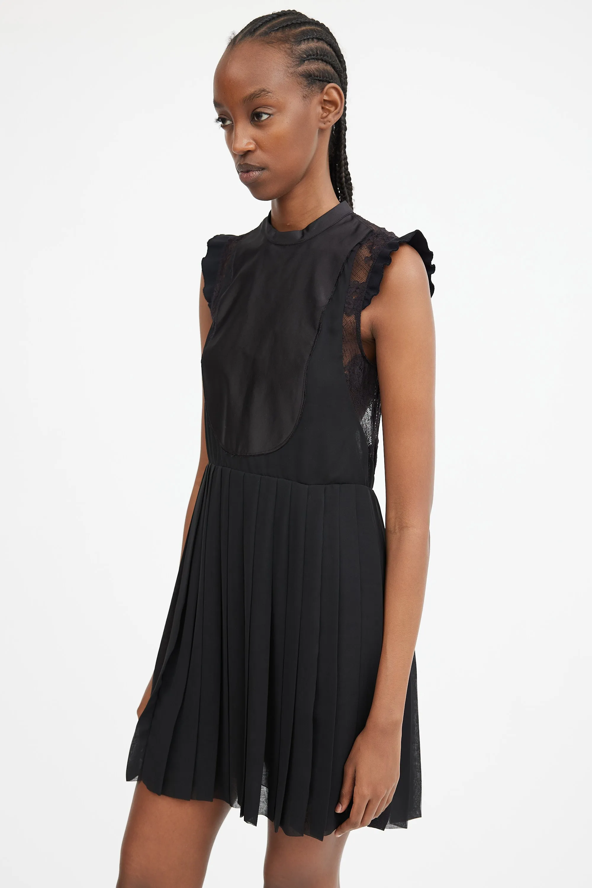 2014 Black Lace Panelled Pleated Dress