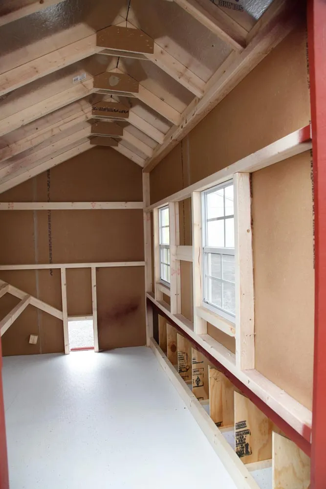 Quaker Heritage Coop: 15-Hen Homestead